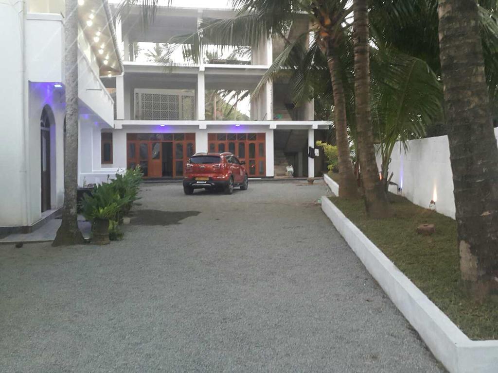 Palm Hill Guest House Talalla Exterior photo